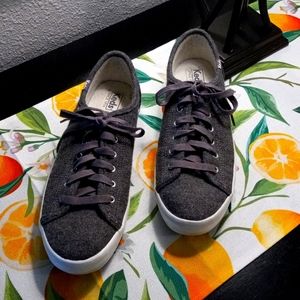 Women's Keds Lace-Up Dream Foam Gray Wool Sneakers